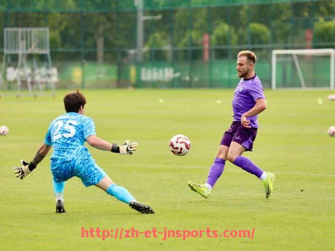 JN江南体育-《PES2016》英超球衣补丁美化推荐大全